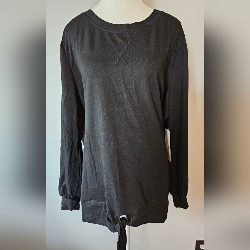 NWT The Sweatshirt Company Knot Front Pullover Plus Size 2X